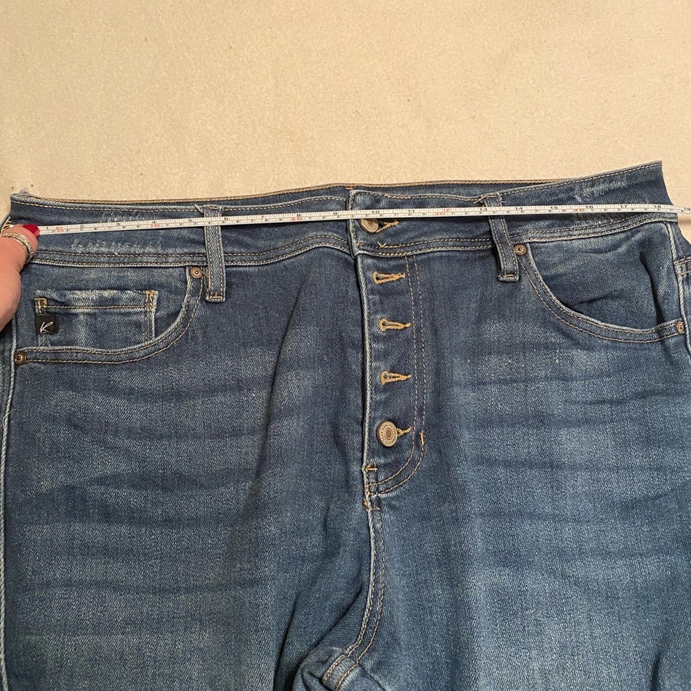 KanCan Medium Wash Denim Jeans - Picture 6 of 6